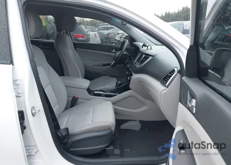 2018 Hyundai Tucson Sel z USA, uszkodzony, nr VIN KM8J3CA49JU748167